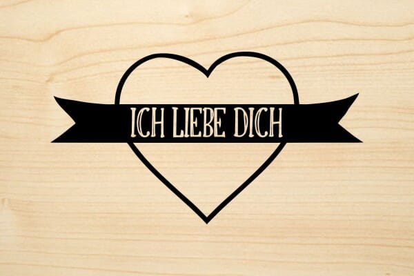 Holzgrusskarte - Liebe - Ich liebe dich. Grosses Herz abgebildet.
